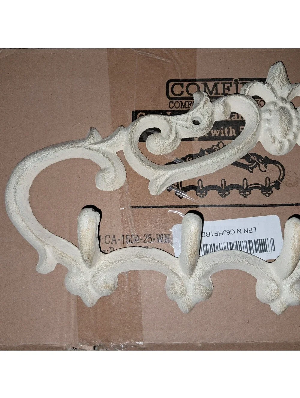 NWT 5-Hook Cast Iron French Country Wall Hanging Coat Rack In Distressed Cream